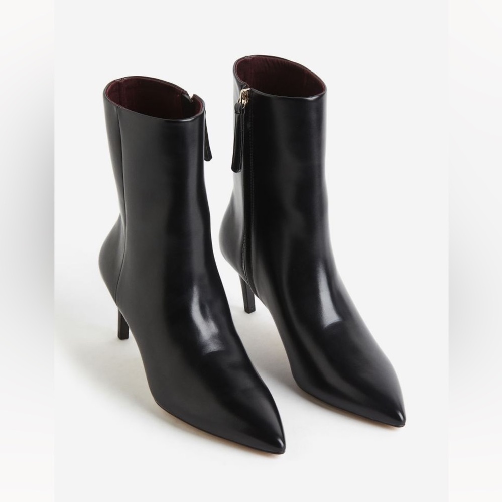H&M Pointed Heeled Boots